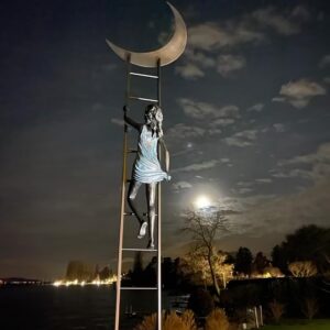 la petite fille à la lune par Sara.H